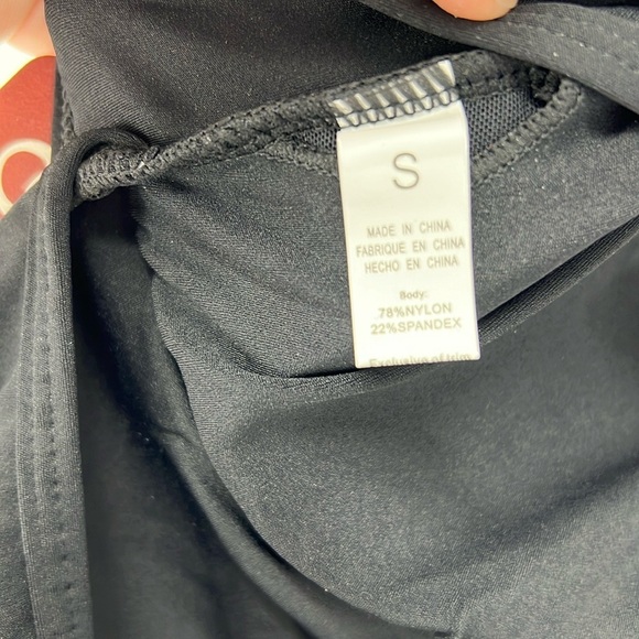 Vertvie NWT women’s bodysuit one piece small - Picture 6 of 6